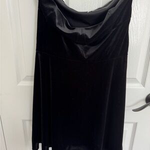 GAP Black strapless dress